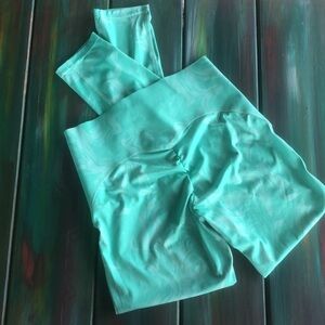 Gymshark Turquoise Patterned Leggings